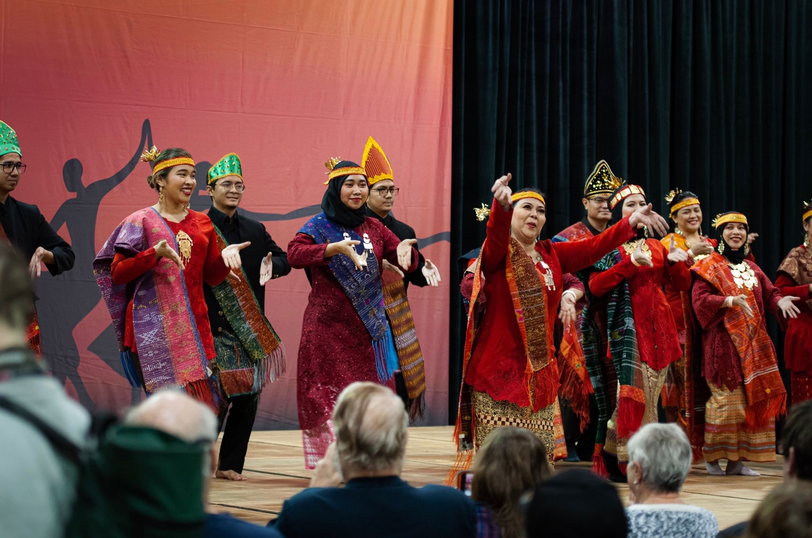 tarian tradisional indonesia meriahkan pameran travel di as 53472 1