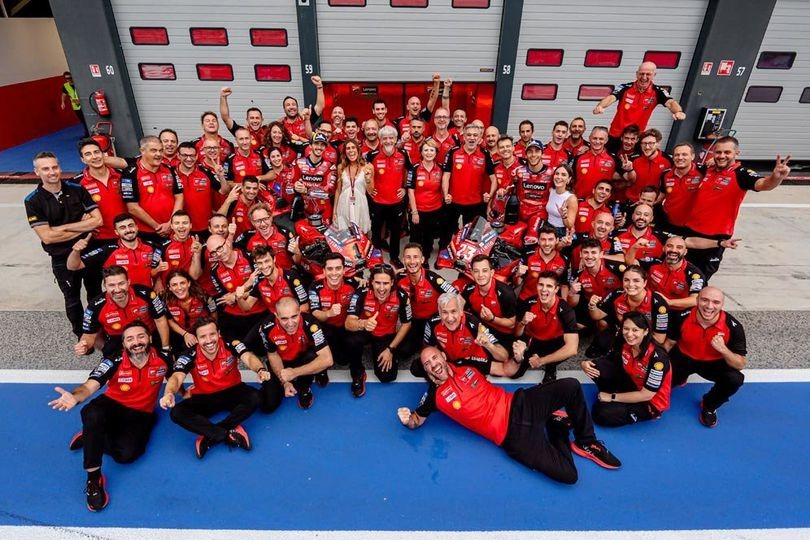 team ducati lenovo kunci gelar dunia tim motogp 2024 jorge martin jadi pembalap independen terbaik 80299