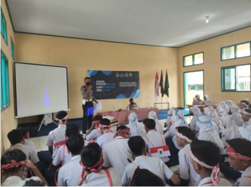 tekan pelanggaran lalu lintas polda jabar berikan edukasi kepada tertib berlalu lintas di smk pui majalengka 48422