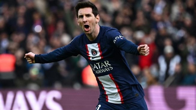 tendangan bebas messi bawa psg menang dramatis 4 3 lawan lille 54767