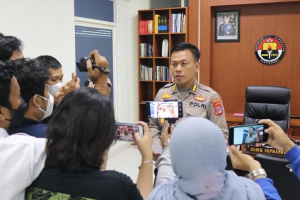 tim cyber polda sulteng amankan tiga oknum pns saat transaksi judi online 50868
