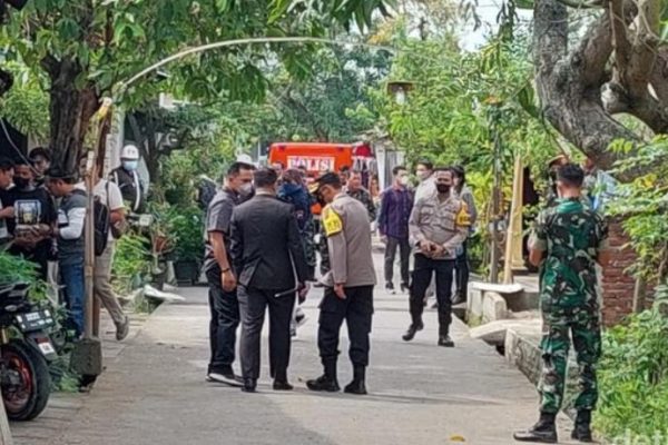 tim gabungan polri dan tni amankan rumah ortu tkp tewasnya kopda muslimin 48583 1