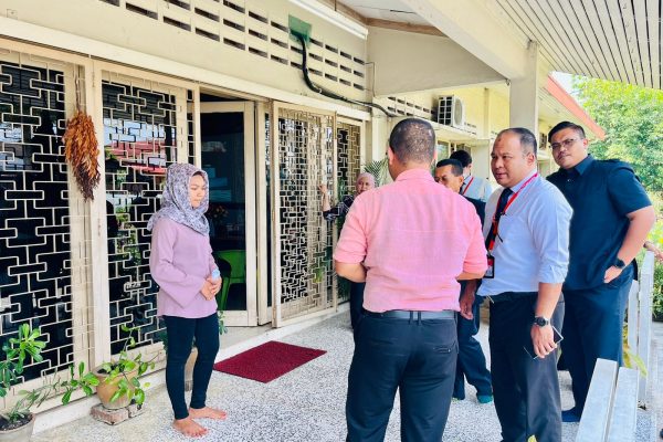 tim satgas selamatkan wni asal aceh yang ditelantarkan di malaysia 55728