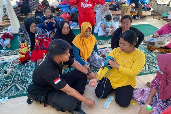 tim sidokes polres cianjur lakukan home visit untuk korban gempa cianjur 51915
