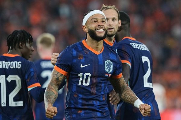 timnas belanda ngamuk bungkam timnas kanada 4 0 74940