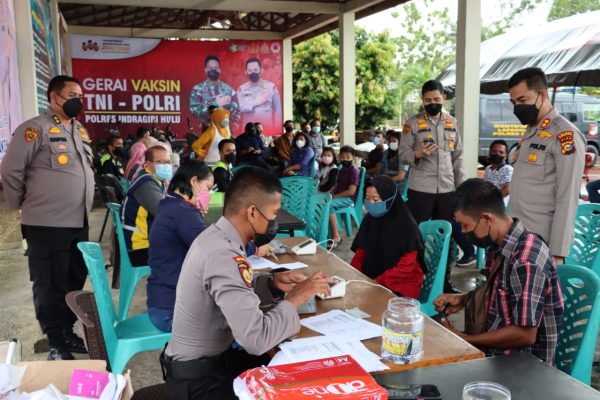 tingkatkan herd immunity karo sdm polda riau tinaju pelaksanaan vaksinasi di inhu 21120
