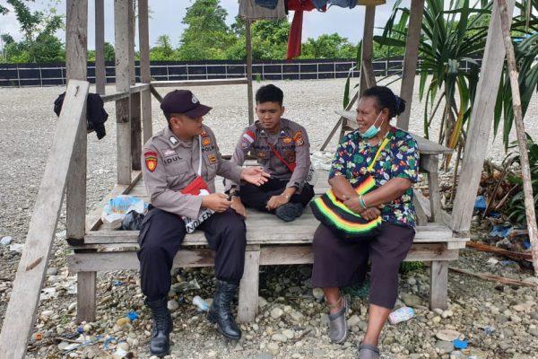 tingkatkan kamtibmas satgas binmas noken sambangi tokoh perempuan 49271
