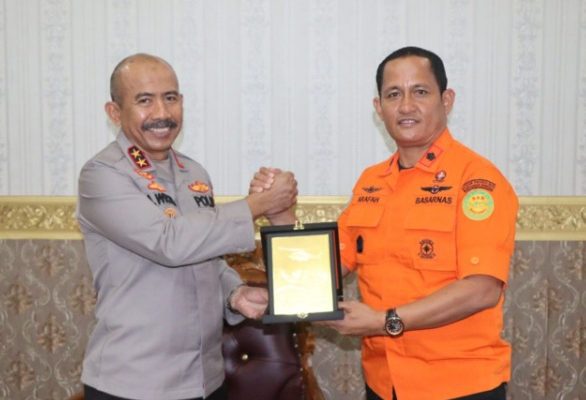 tingkatkan sinergitas dan kerjasama kapolda sambut kunjungan kepala kantor basarnas bengkulu 48760