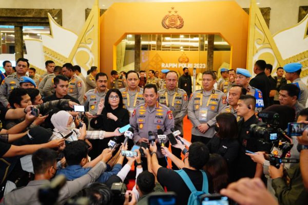 tutup rapim polri 2023 kapolri pastikan kawal seluruh kebijakan pemerintah 54368 1