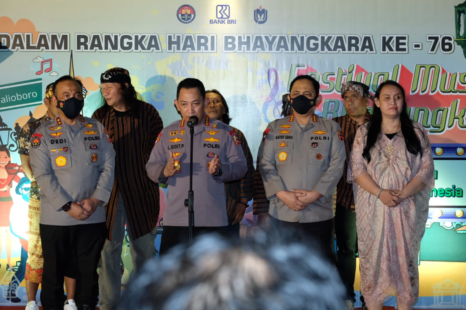 wadahi aspirasi musisi jalanan kapolri hadiri malam final festival musik bhayangkara di yogyakarta 47071
