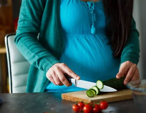 wajib tahu ini sederet khasiat timun bagi tubuh ibu hamil 71083