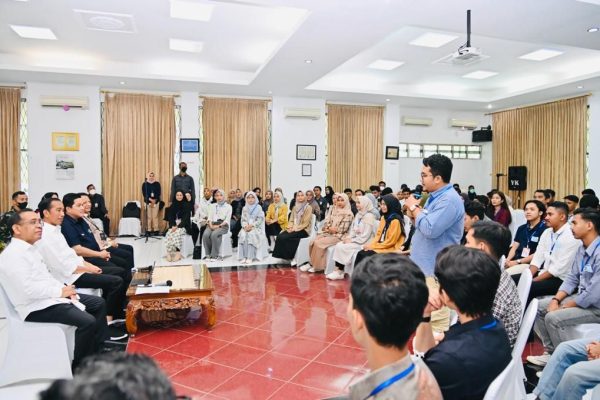 Bertemu Anak Muda Aceh Presiden Jokowi Bahas Peluang di Berbagai Bidang