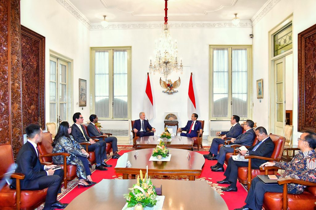 Bertemu Tony Blair Presiden Jokowi Bahas Investasi Energi dan Percepatan Transformasi Digital 1024x683 1