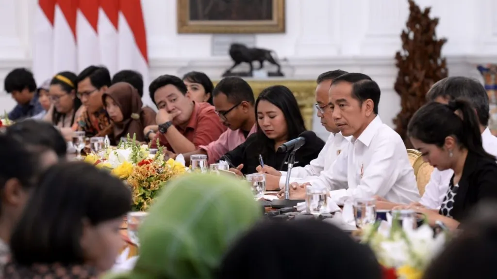 Bertemu Wartawan di Ismer