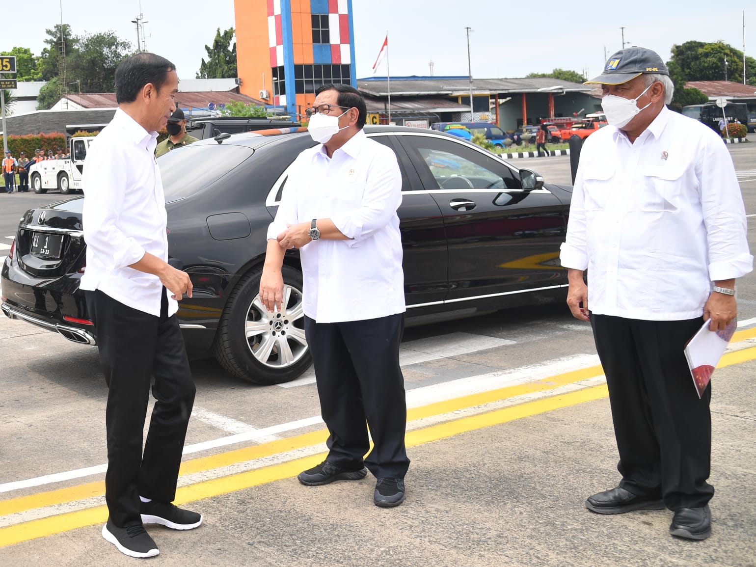 Bertolak Menuju Batang Presiden akan Lakukan Groundbreaking Pabrik Pipa
