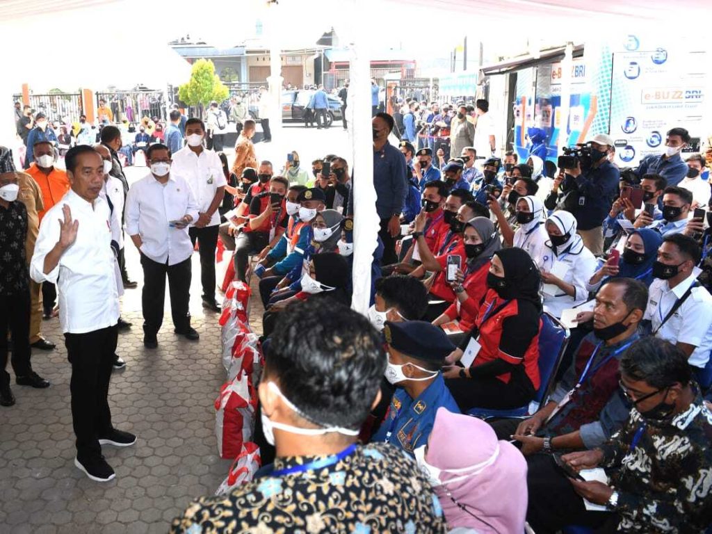 Curhat Ke Presiden Rahmat Ingin Jaminkan Ijazah untuk Modal dari Bank BUMN 1024x768 1