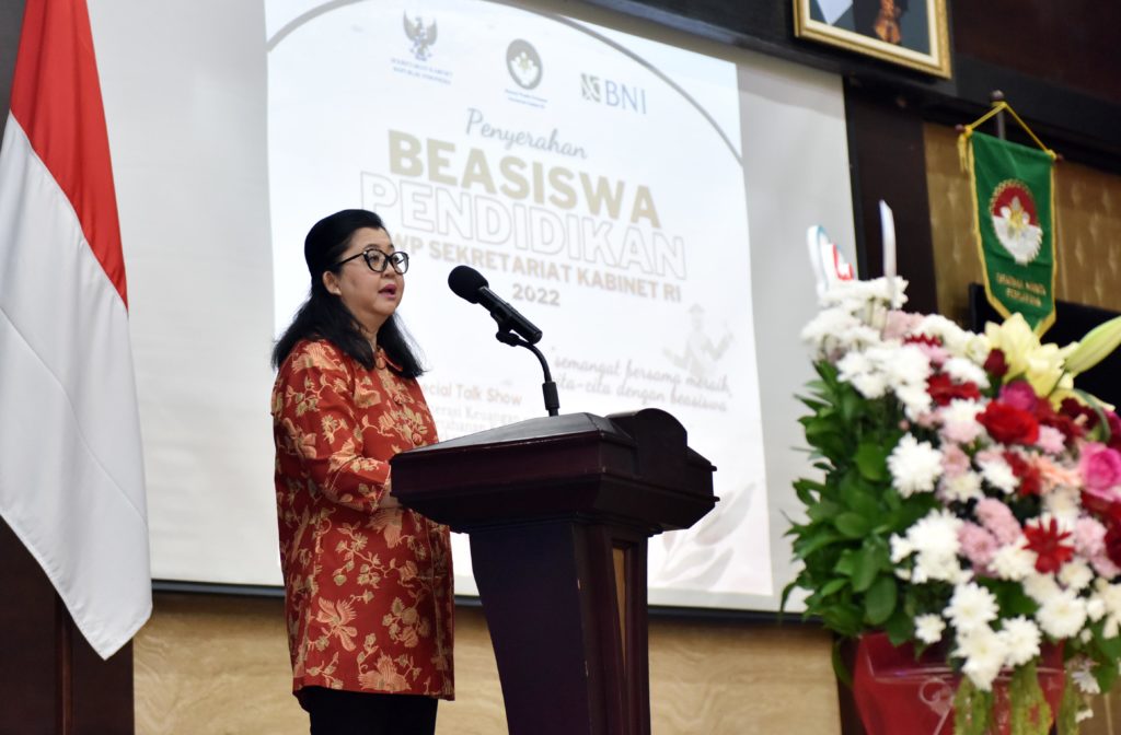 DPW Setkab Kembali Berikan Beasiswa Pendidikan dan Tali Kasih 1024x672 1
