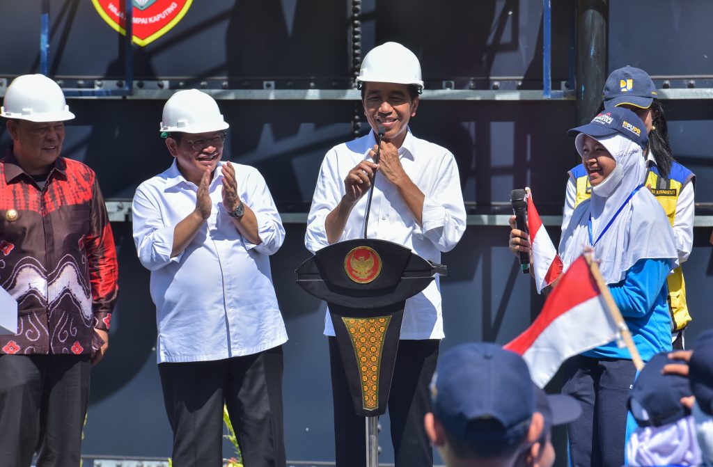Diresmikan Presiden Jokowi SPAM Banjarbakula Suplai Air Minum ke 60 Ribu Rumah 1024x671 1