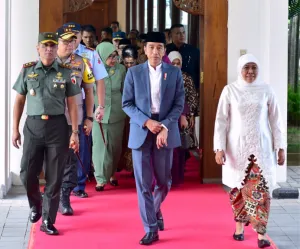 Disambut Khofifah 300x249 1