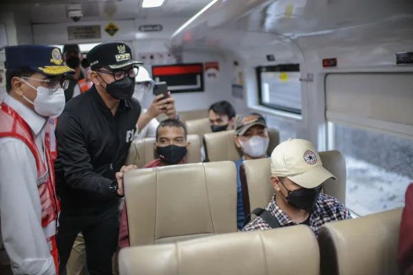 FOTO PENINJAUAN