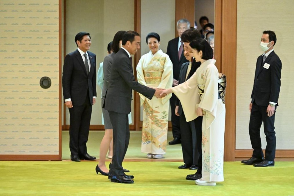 Hadiri Jamuan Minum Teh Presiden Jokowi Kembali Undang Kaisar Naruhito ke Indonesia