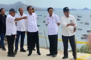 Labuan Bajo 300x199 1