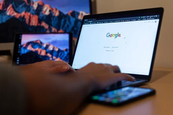 Layanan Google firebase