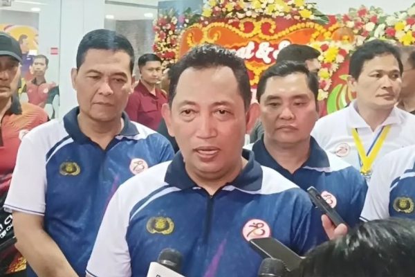 Listyo SIgit Prabowo on T
