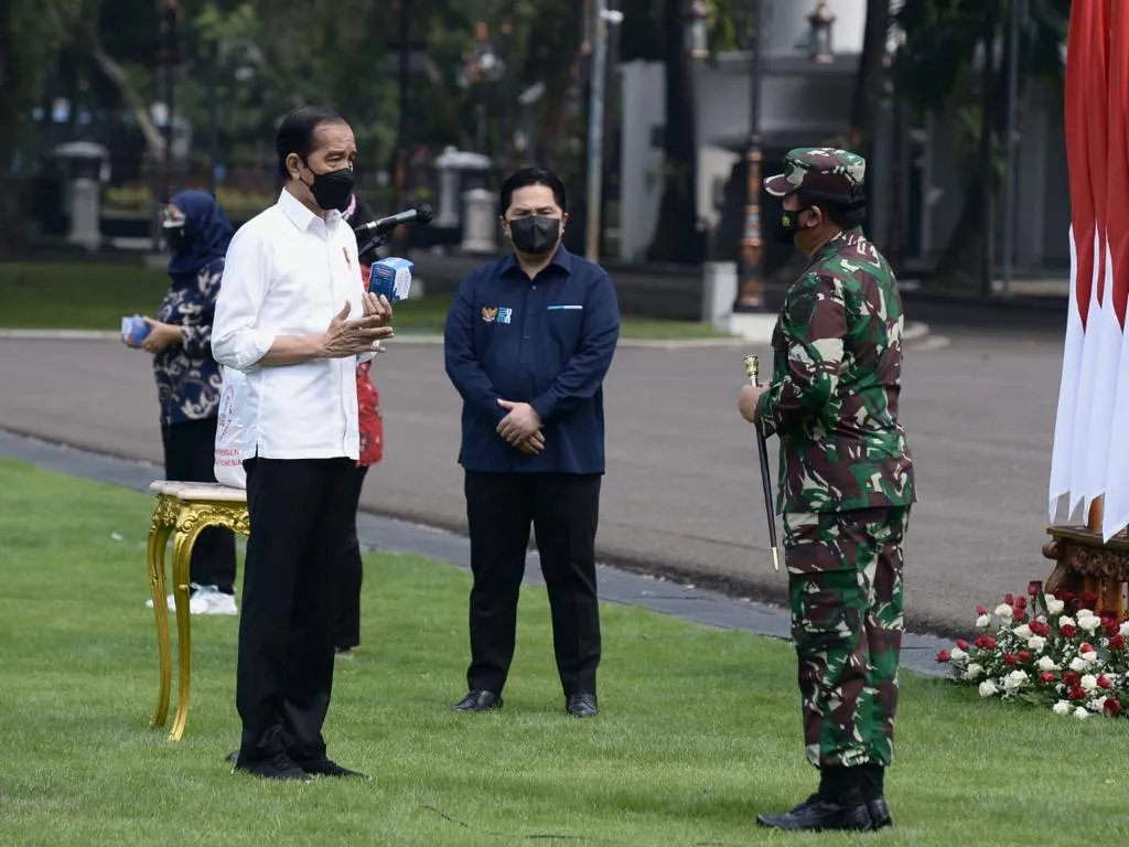 PRESIDEN JOKOWI LUNCURKAN PAKET OBAT ISOMAN 4