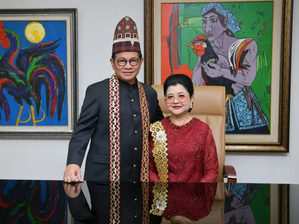 Pramono Anung Upacara Berbusana Adat Cermin Keberagaman Indonesia 1024x767 1