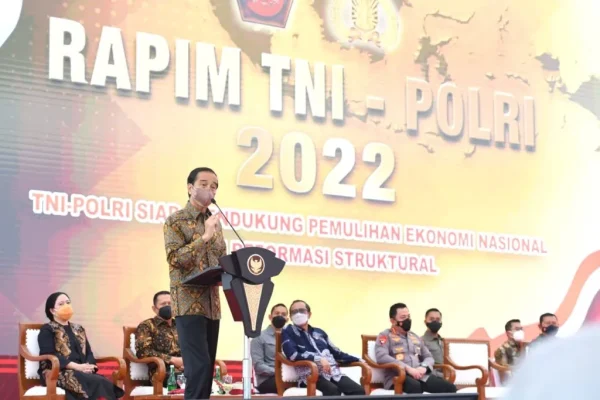 Presiden Hadiri Rapim TNI Polri Tahun 2022 1024x683 1