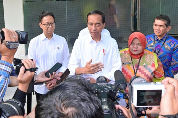 Presiden Jokowi Apresiasi Kinerja KPU dalam Rekapitulasi Suara Pemilu 2024 1024x682 1