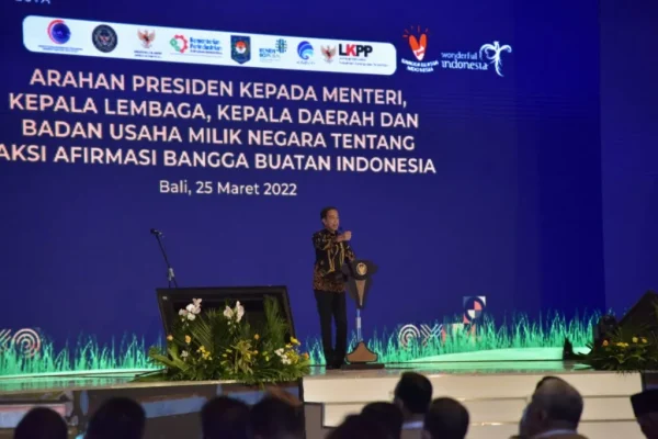 Presiden Jokowi Batasi Pengadaan Barang Impor dalam Pelaksanaan APBN APBD dan Belanja BUMN 1024x682 1
