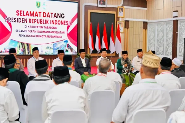 Presiden Jokowi Gelar Pertemuan dengan Tokoh Agama dan Tokoh Adat Kalimantan Selatan