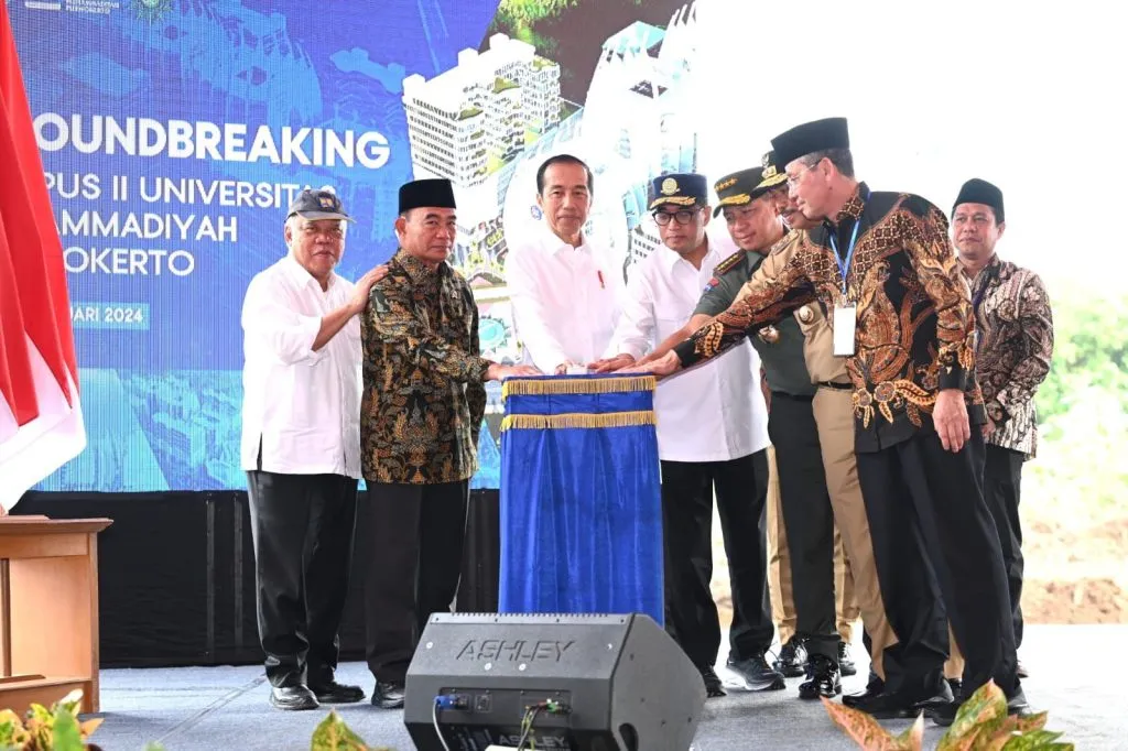 Presiden Jokowi Groundbreaking Kampus II Universitas Muhammadiyah Purwokerto 1024x682 1
