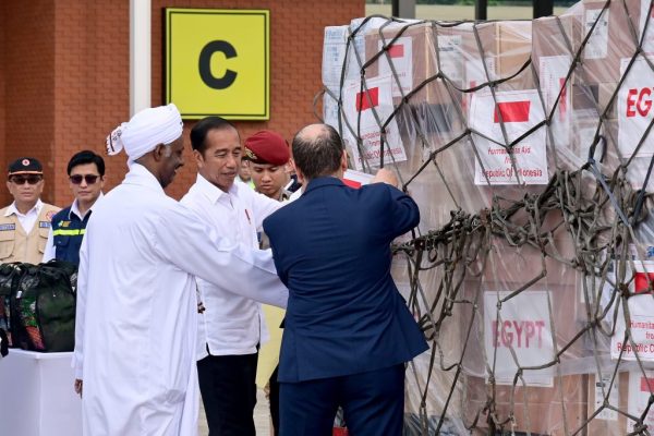 Presiden Jokowi Lepas Pengiriman Bantuan Kemanusiaan untuk Palestina dan Sudan 1024x683 1