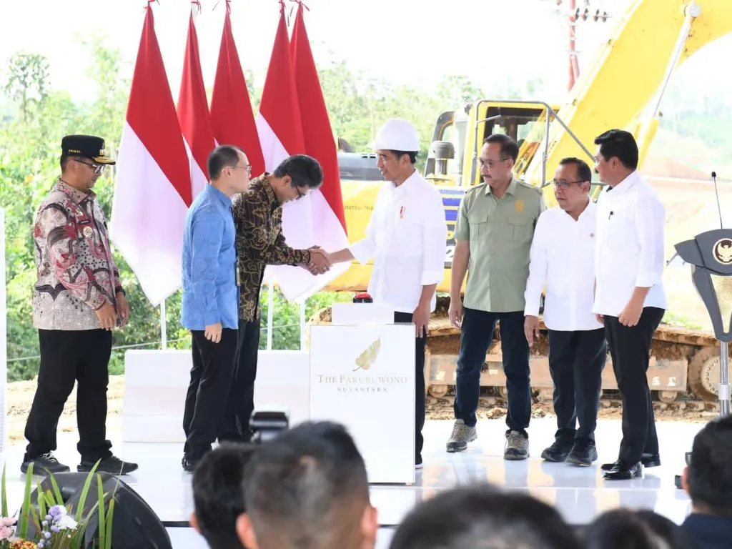 Presiden Jokowi Letakkan Batu Pertama Pembangunan Apartemen Berkonsep Hijau di IKN 1024x768 1