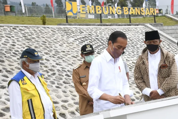 Presiden Jokowi Resmikan Empat Embung di Jawa Tengah