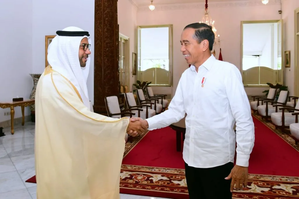 Presiden Jokowi Terima Kunjungan Dubes PEA untuk Indonesia 1024x682 1