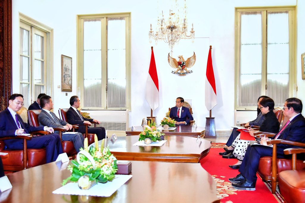 Presiden Jokowi dan Menlu Wang Yi Bahas Kerja Sama Ekonomi dan Situasi Timur Tengah 1024x683 1