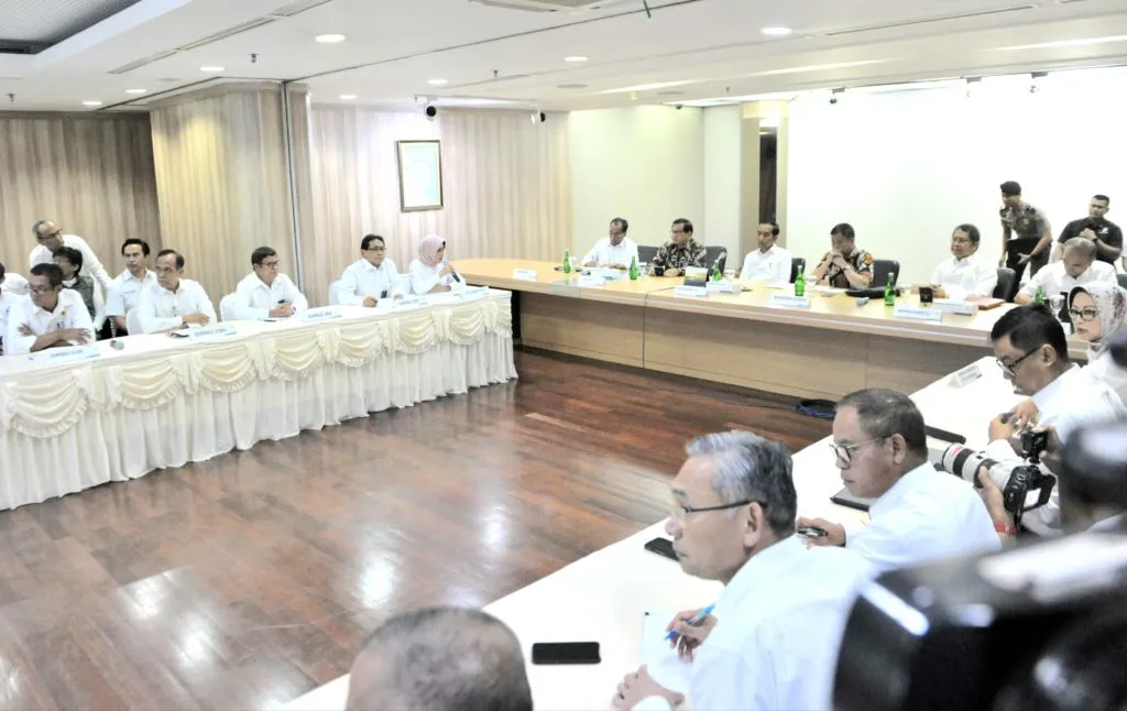Presiden Pimpinan PLN 1024x646 1