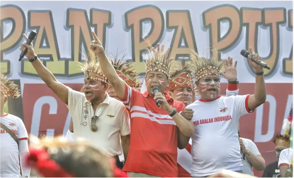 Tari Yospan Wiranto 1024x620 1