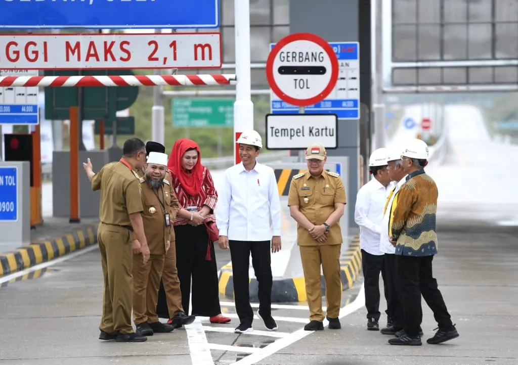 Terkait Perbaikan Jalan Rusak di Sejumlah Provinsi Presiden Sudah Dimulai 1024x722 1