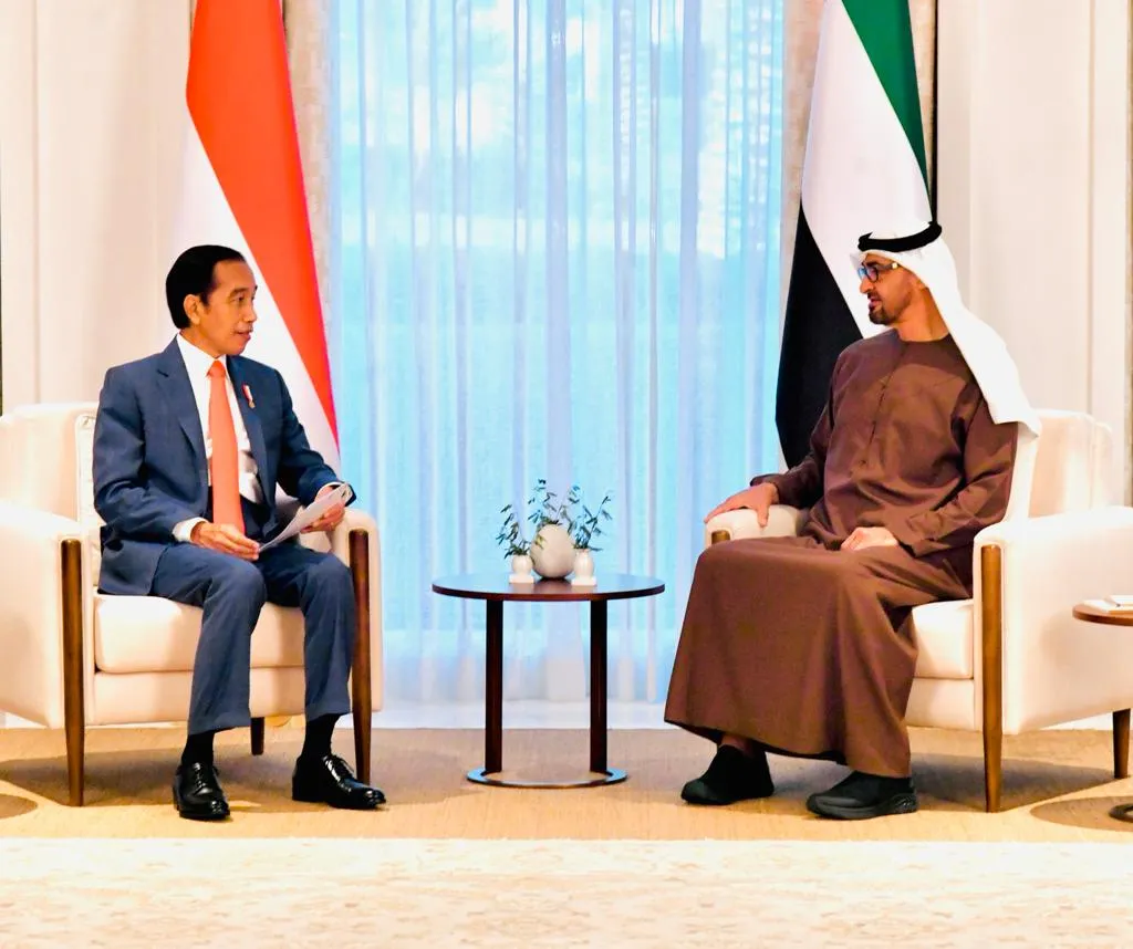 Tiba di Istana Al Shatie Presiden Disambut Putra Mahkota Abu Dhabi