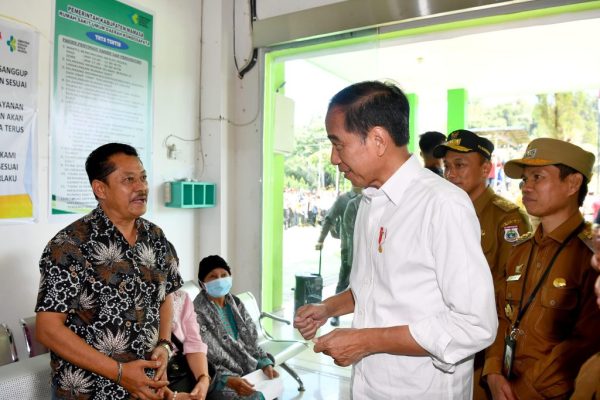 Tinjau RSUD Kondosapata Mamasa Presiden Dorong Pembangunan SDM dan Fasilitas Kesehatan 1024x768 1
