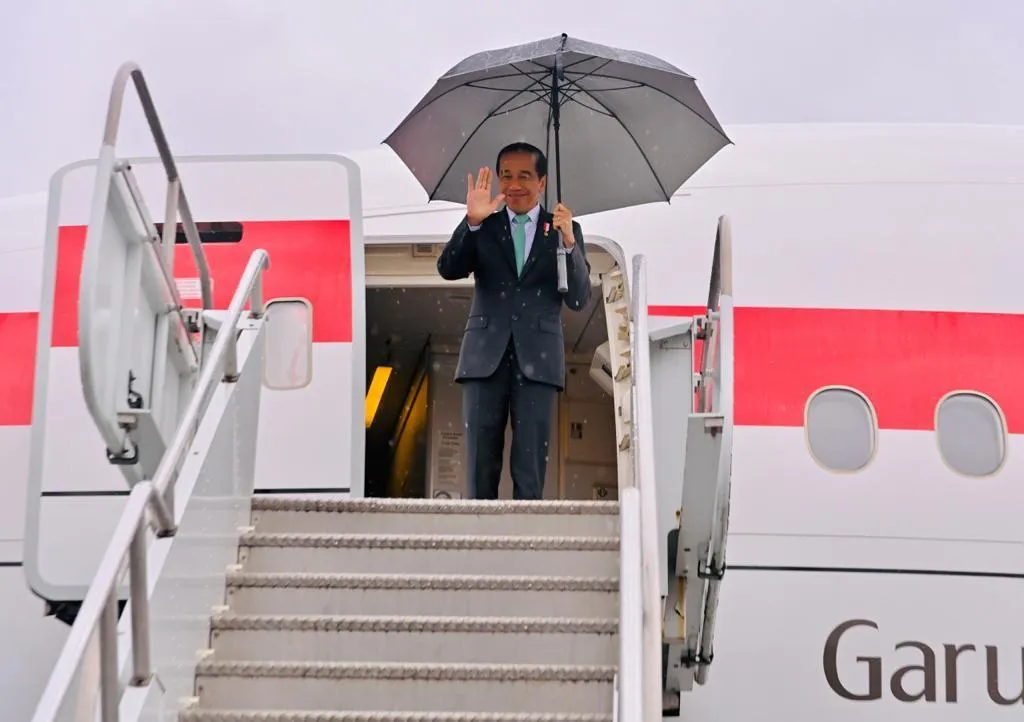 Usai Hadiri Rangkaian KTT APEC Presiden Jokowi Bertolak Kembali ke Tanah Air