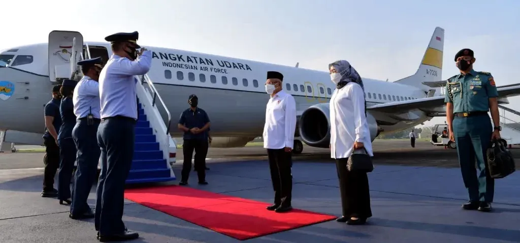 WAPRES BERTOLAK KE AMBON