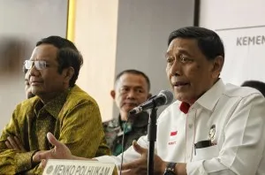 Wiranto dan Mahfud MD 300x198 1