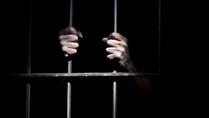 a man arrested after violently beating his parents 45757