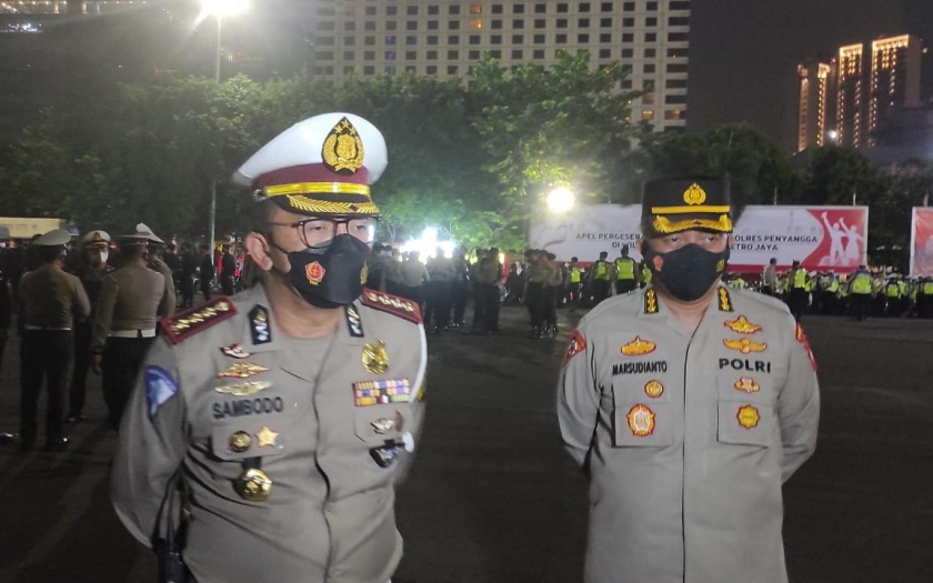 a total of 580 joint personnel deployed to enforce health protocol at crowd free night 42757